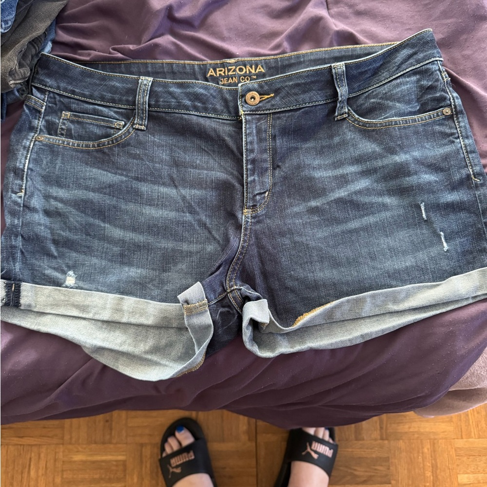 Arizona Jean Company Women's Blue Denim Distressed Shorts